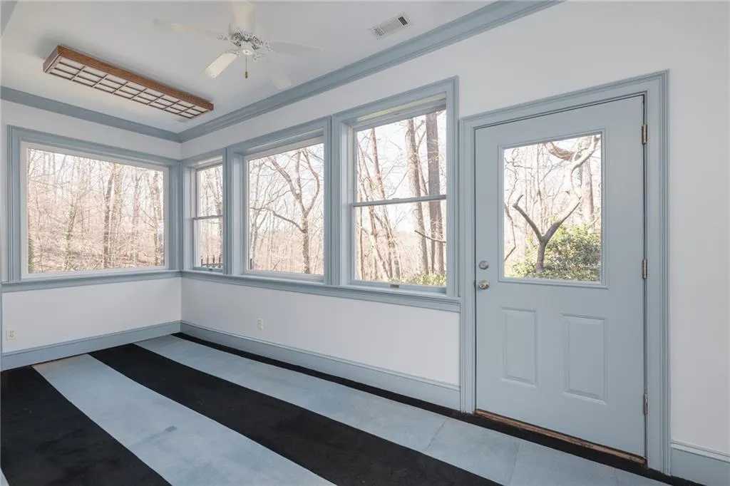 605 Cambridge Way, Sandy Springs, Georgia 30328, 5 Bedrooms Bedrooms, ,5 BathroomsBathrooms,Residential,Sold,605 Cambridge Way,7001333