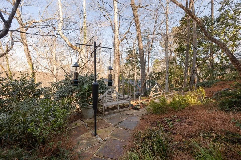 605 Cambridge Way, Sandy Springs, Georgia 30328, 5 Bedrooms Bedrooms, ,5 BathroomsBathrooms,Residential,Sold,605 Cambridge Way,7001333