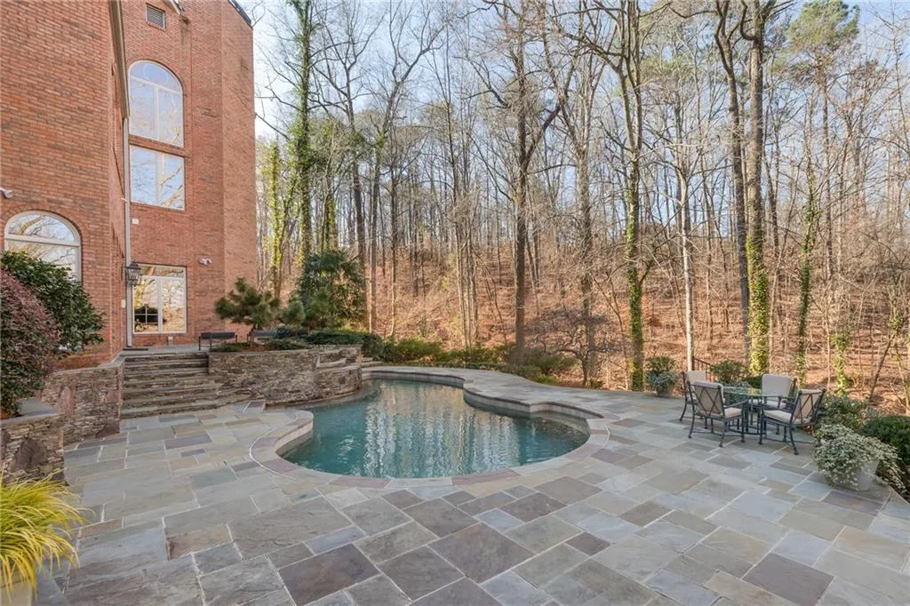 605 Cambridge Way, Sandy Springs, Georgia 30328, 5 Bedrooms Bedrooms, ,5 BathroomsBathrooms,Residential,Sold,605 Cambridge Way,7001333