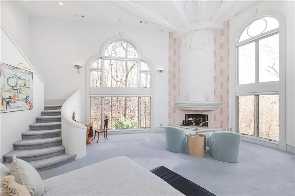 605 Cambridge Way, Sandy Springs, Georgia 30328, 5 Bedrooms Bedrooms, ,5 BathroomsBathrooms,Residential,Sold,605 Cambridge Way,7001333