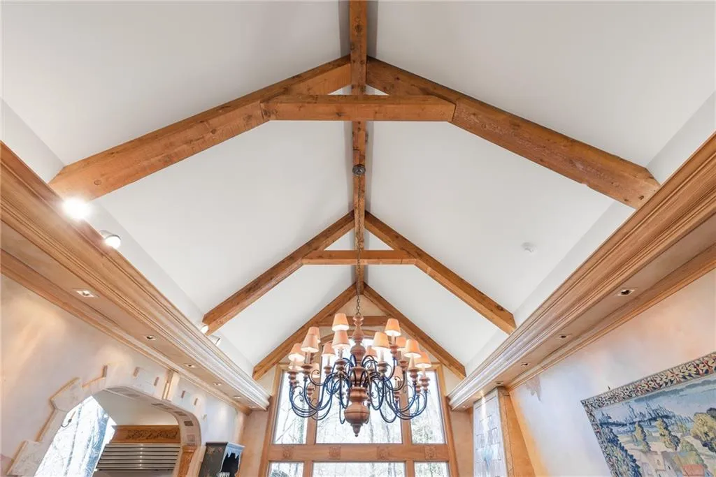 605 Cambridge Way, Sandy Springs, Georgia 30328, 5 Bedrooms Bedrooms, ,5 BathroomsBathrooms,Residential,Sold,605 Cambridge Way,7001333