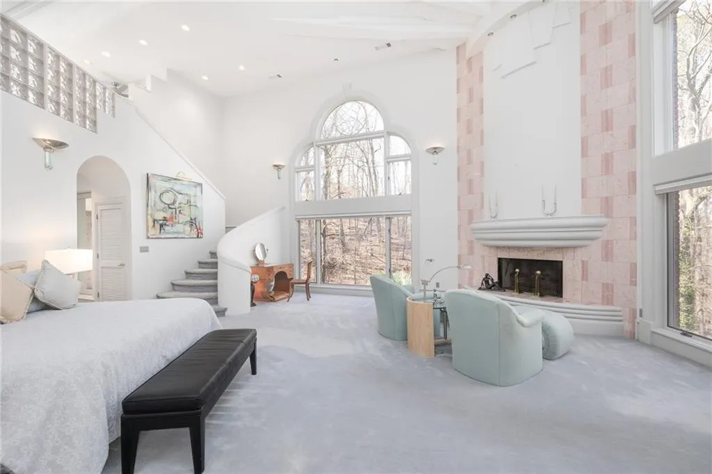 605 Cambridge Way, Sandy Springs, Georgia 30328, 5 Bedrooms Bedrooms, ,5 BathroomsBathrooms,Residential,Sold,605 Cambridge Way,7001333