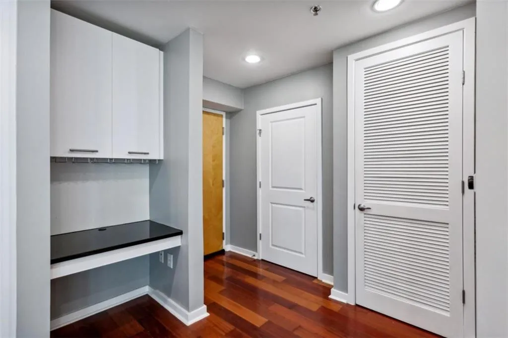 3324 Peachtree Road, Atlanta, Georgia 30326, 2 Bedrooms Bedrooms, ,2 BathroomsBathrooms,Residential,For Sale,3324 Peachtree Road,7628232