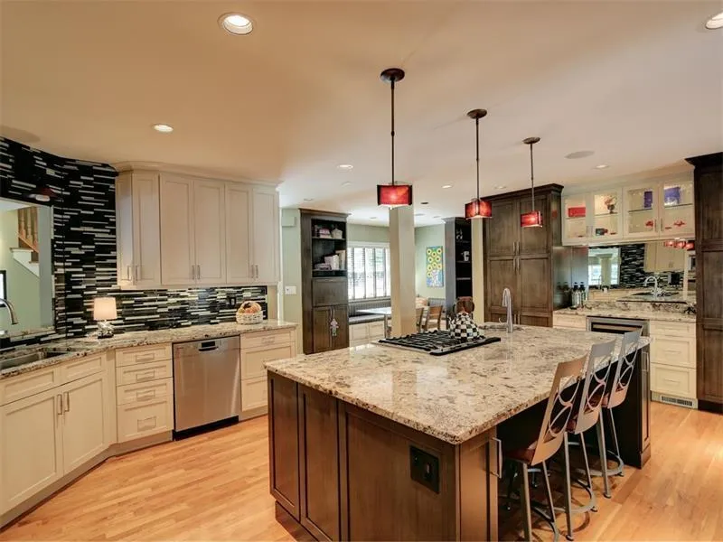 5445 N Powers Ferry Road, Atlanta, Georgia 30327, 5 Bedrooms Bedrooms, ,5 BathroomsBathrooms,Residential,Sold,5445 N Powers Ferry Road,5955798