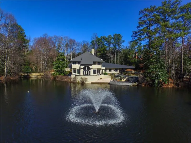 5445 N Powers Ferry Road, Atlanta, Georgia 30327, 5 Bedrooms Bedrooms, ,5 BathroomsBathrooms,Residential,Sold,5445 N Powers Ferry Road,5955798