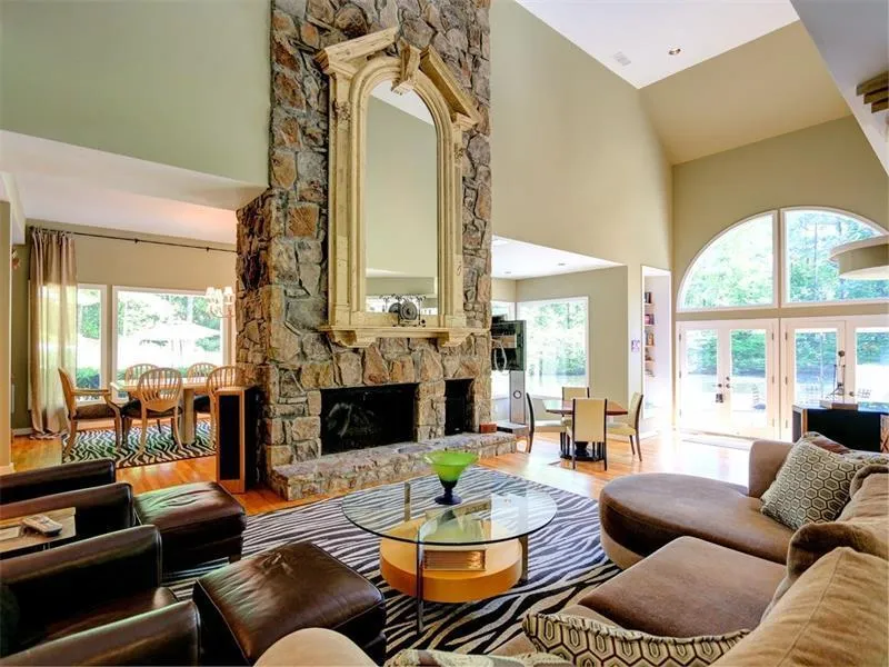 5445 N Powers Ferry Road, Atlanta, Georgia 30327, 5 Bedrooms Bedrooms, ,5 BathroomsBathrooms,Residential,Sold,5445 N Powers Ferry Road,5955798