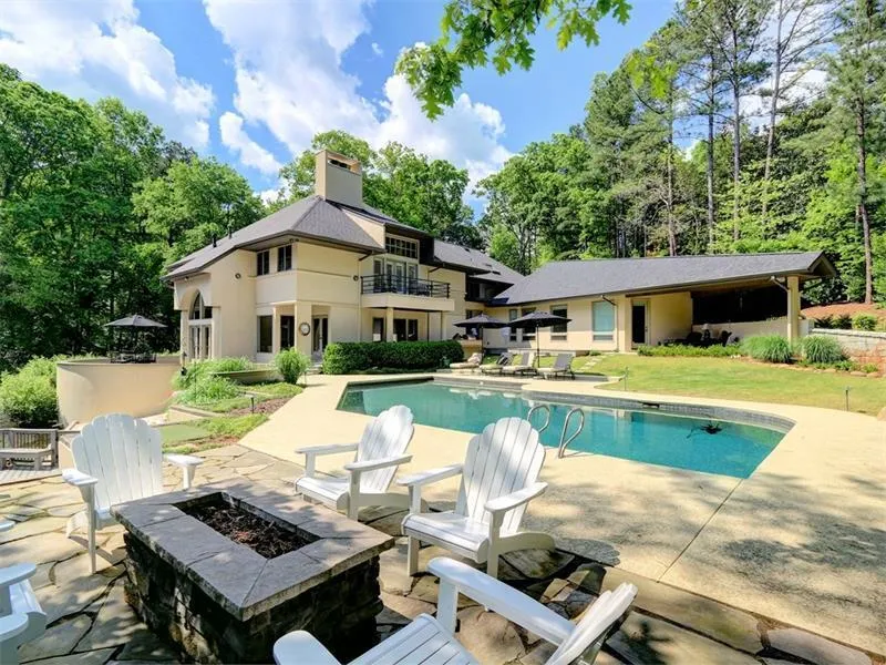 5445 N Powers Ferry Road, Atlanta, Georgia 30327, 5 Bedrooms Bedrooms, ,5 BathroomsBathrooms,Residential,Sold,5445 N Powers Ferry Road,5955798