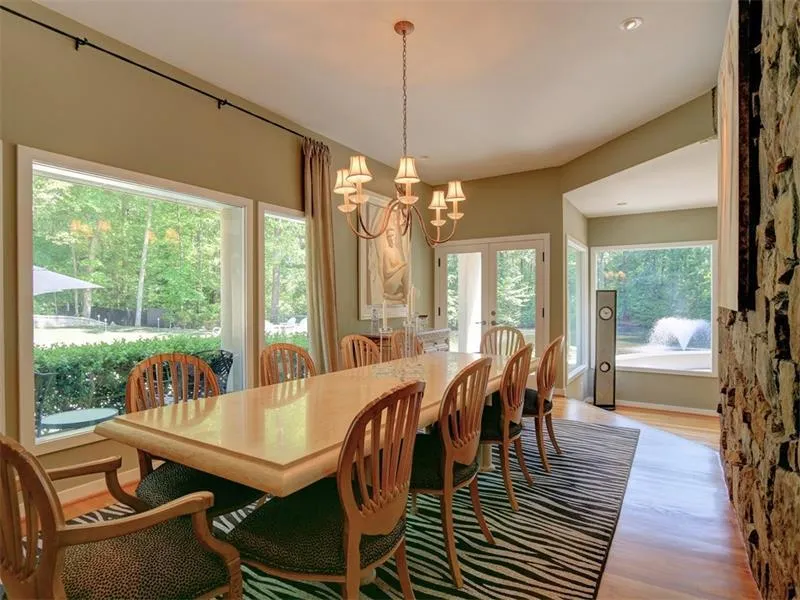 5445 N Powers Ferry Road, Atlanta, Georgia 30327, 5 Bedrooms Bedrooms, ,5 BathroomsBathrooms,Residential,Sold,5445 N Powers Ferry Road,5955798