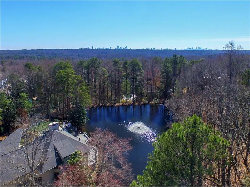 5445 N Powers Ferry Road, Atlanta, Georgia 30327, 5 Bedrooms Bedrooms, ,5 BathroomsBathrooms,Residential,Sold,5445 N Powers Ferry Road,5955798