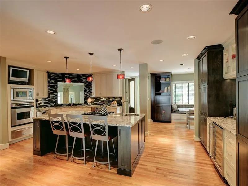 5445 N Powers Ferry Road, Atlanta, Georgia 30327, 5 Bedrooms Bedrooms, ,5 BathroomsBathrooms,Residential,Sold,5445 N Powers Ferry Road,5955798