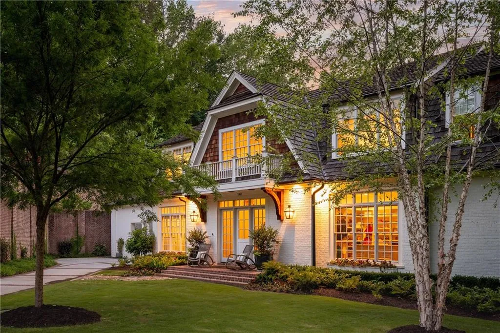5360 Lake Forrest Drive, Atlanta, Georgia 30342, 6 Bedrooms Bedrooms, ,6 BathroomsBathrooms,Residential,For Sale,5360 Lake Forrest Drive,7704591