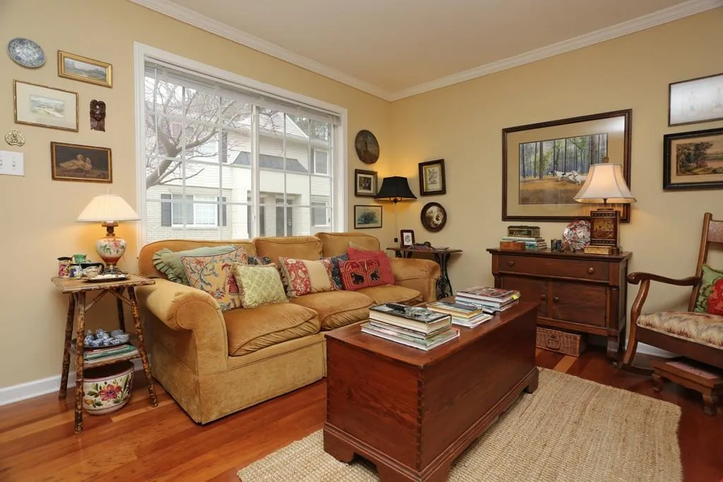 6940 Roswell Road Unit 18e, Atlanta, Georgia 30328, 1 Bedroom Bedrooms, ,1 BathroomBathrooms,Residential,Sold,6940 Roswell Road Unit 18e,5661034