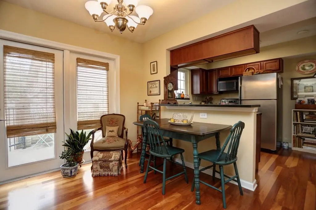6940 Roswell Road Unit 18e, Atlanta, Georgia 30328, 1 Bedroom Bedrooms, ,1 BathroomBathrooms,Residential,Sold,6940 Roswell Road Unit 18e,5661034