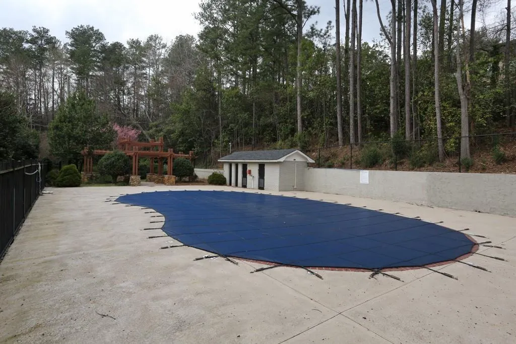 6940 Roswell Road Unit 18e, Atlanta, Georgia 30328, 1 Bedroom Bedrooms, ,1 BathroomBathrooms,Residential,Sold,6940 Roswell Road Unit 18e,5661034