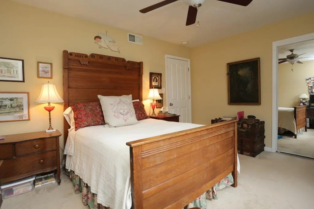 6940 Roswell Road Unit 18e, Atlanta, Georgia 30328, 1 Bedroom Bedrooms, ,1 BathroomBathrooms,Residential,Sold,6940 Roswell Road Unit 18e,5661034