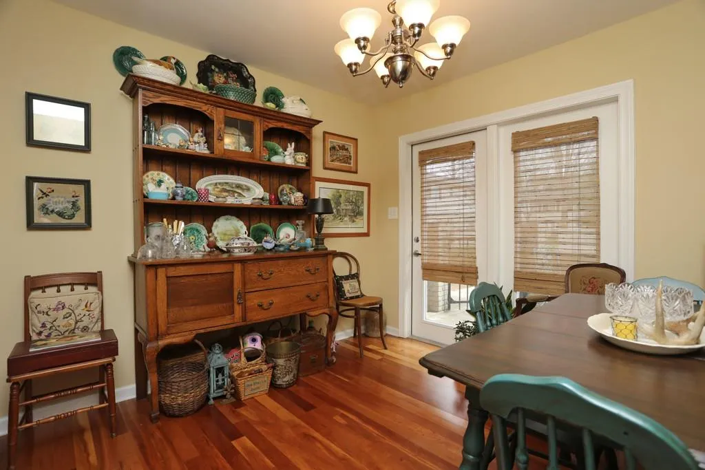 6940 Roswell Road Unit 18e, Atlanta, Georgia 30328, 1 Bedroom Bedrooms, ,1 BathroomBathrooms,Residential,Sold,6940 Roswell Road Unit 18e,5661034