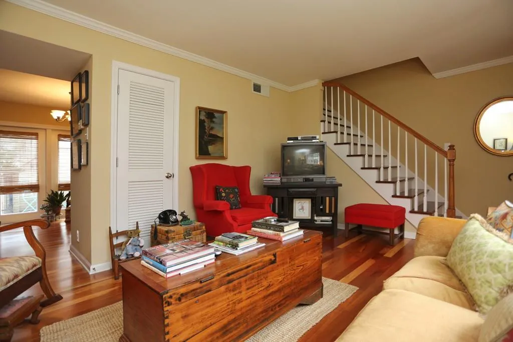 6940 Roswell Road Unit 18e, Atlanta, Georgia 30328, 1 Bedroom Bedrooms, ,1 BathroomBathrooms,Residential,Sold,6940 Roswell Road Unit 18e,5661034