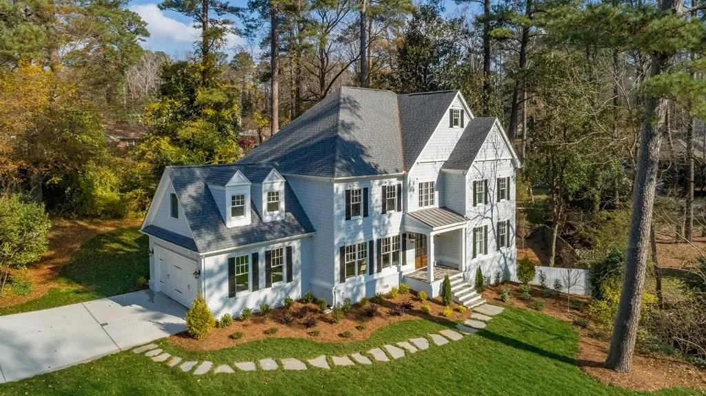 303 Colewood Way, Sandy Springs, Georgia 30328, 5 Bedrooms Bedrooms, ,4 BathroomsBathrooms,Residential,Sold,303 Colewood Way,5930232
