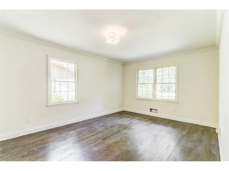 515 Old Creek Road, Sandy Springs, Georgia 30342, 3 Bedrooms Bedrooms, ,2 BathroomsBathrooms,Residential,Sold,515 Old Creek Road,5870230