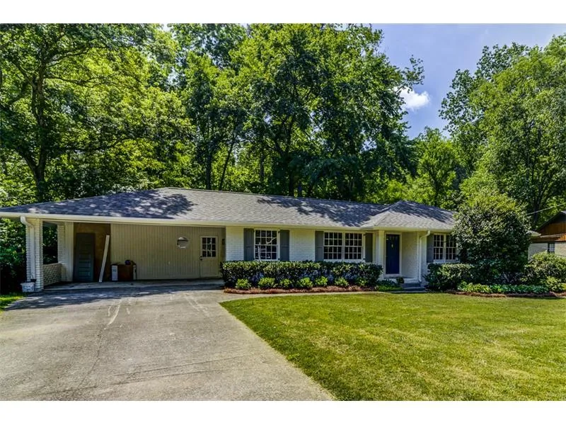 515 Old Creek Road, Sandy Springs, Georgia 30342, 3 Bedrooms Bedrooms, ,2 BathroomsBathrooms,Residential,Sold,515 Old Creek Road,5870230