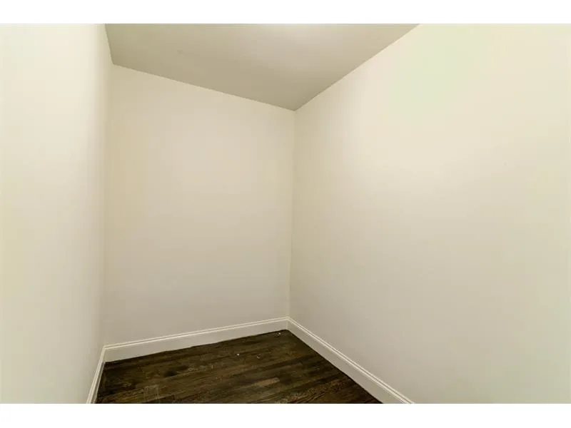 515 Old Creek Road, Sandy Springs, Georgia 30342, 3 Bedrooms Bedrooms, ,2 BathroomsBathrooms,Residential,Sold,515 Old Creek Road,5870230