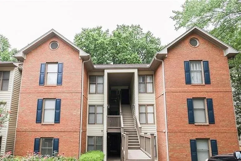 704 Garden Court, Sandy Springs, Georgia 30328, 2 Bedrooms Bedrooms, ,2 BathroomsBathrooms,Residential,Sold,704 Garden Court,7183526