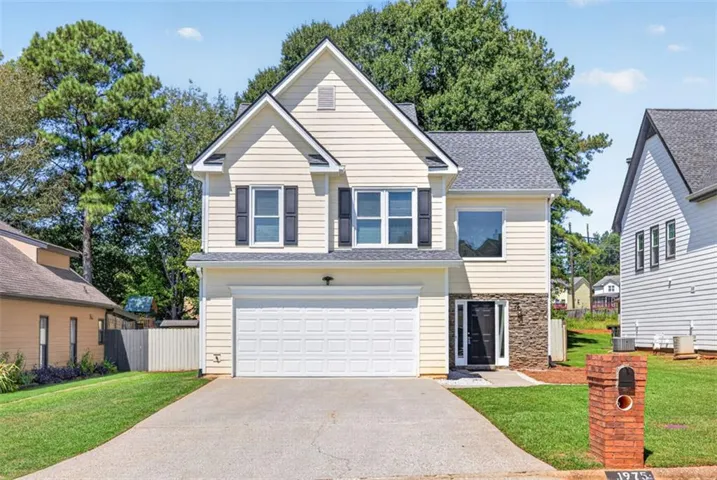 1975 Watercrest Circle, Lawrenceville, Georgia 30043