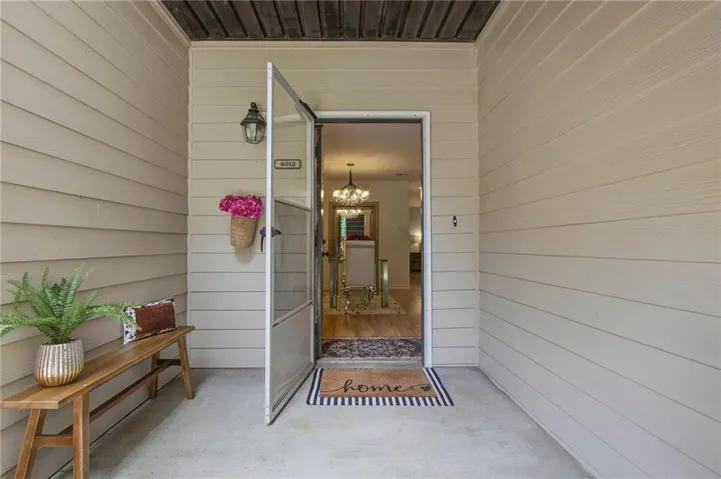 4013 Lake Pointe Circle, Roswell, Georgia 30075