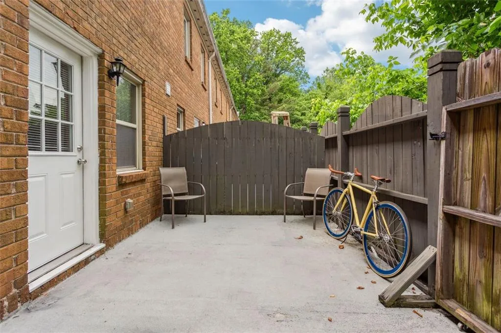 265 Winding River Drive Unit #b, Sandy Springs, Georgia 30350, 2 Bedrooms Bedrooms, ,1 BathroomBathrooms,Residential,Sold,265 Winding River Drive Unit #b,7219166 265 Winding River Drive Unit #b, Sandy Springs, Georgia 30350, 2 Bedrooms Bedrooms, ,1 BathroomBathrooms,Residential,Sold,265 Winding River Drive Unit #b,7219166