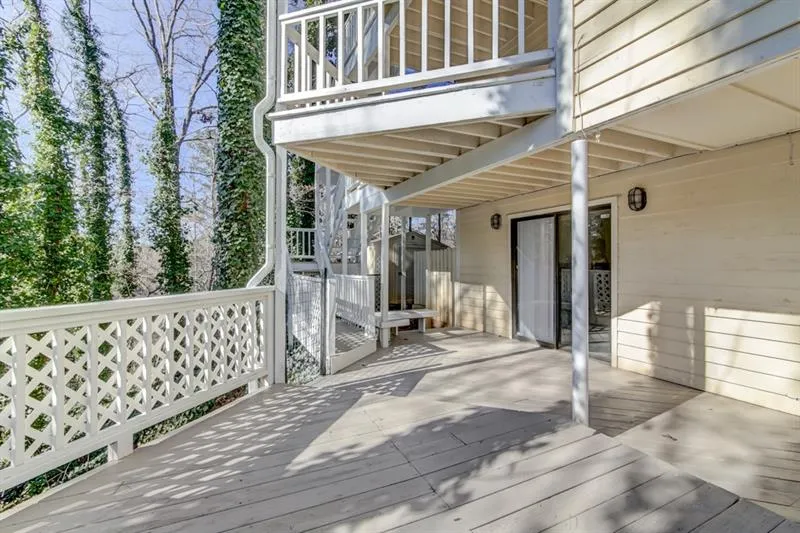 350 River Knoll Drive Nw, Atlanta, Georgia 30328, 4 Bedrooms Bedrooms, ,4 BathroomsBathrooms,Residential,Sold,350 River Knoll Drive Nw,6585604