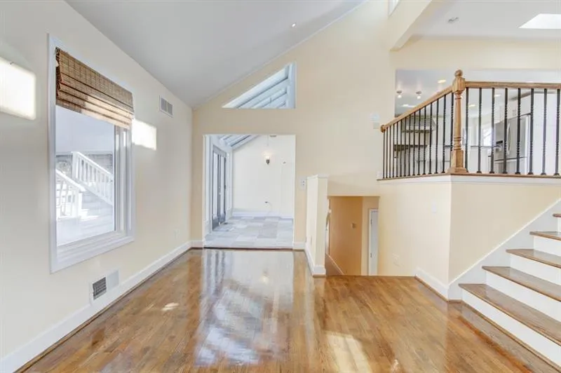 350 River Knoll Drive Nw, Atlanta, Georgia 30328, 4 Bedrooms Bedrooms, ,4 BathroomsBathrooms,Residential,Sold,350 River Knoll Drive Nw,6585604