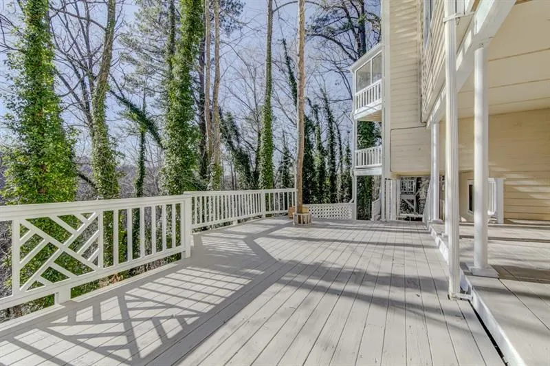 350 River Knoll Drive Nw, Atlanta, Georgia 30328, 4 Bedrooms Bedrooms, ,4 BathroomsBathrooms,Residential,Sold,350 River Knoll Drive Nw,6585604