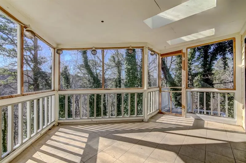 350 River Knoll Drive Nw, Atlanta, Georgia 30328, 4 Bedrooms Bedrooms, ,4 BathroomsBathrooms,Residential,Sold,350 River Knoll Drive Nw,6585604
