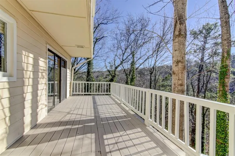 350 River Knoll Drive Nw, Atlanta, Georgia 30328, 4 Bedrooms Bedrooms, ,4 BathroomsBathrooms,Residential,Sold,350 River Knoll Drive Nw,6585604