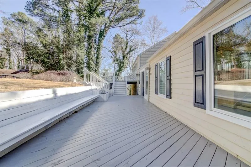 350 River Knoll Drive Nw, Atlanta, Georgia 30328, 4 Bedrooms Bedrooms, ,4 BathroomsBathrooms,Residential,Sold,350 River Knoll Drive Nw,6585604