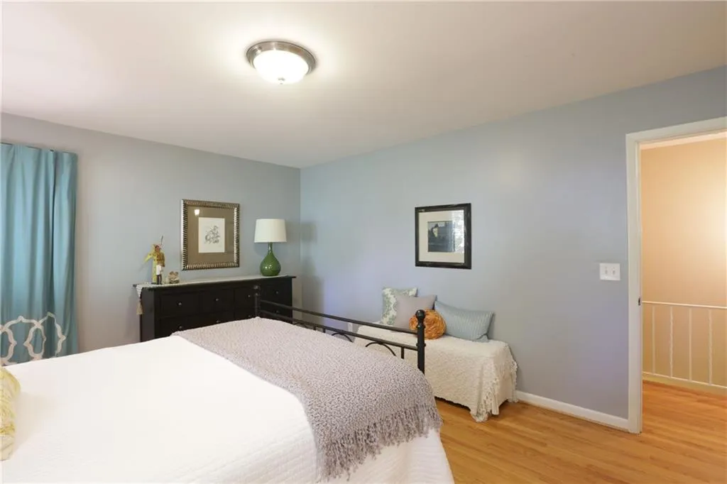 7205 Duncourtney Drive, Atlanta, Georgia 30328, 3 Bedrooms Bedrooms, ,2 BathroomsBathrooms,Residential,Sold,7205 Duncourtney Drive,5905651
