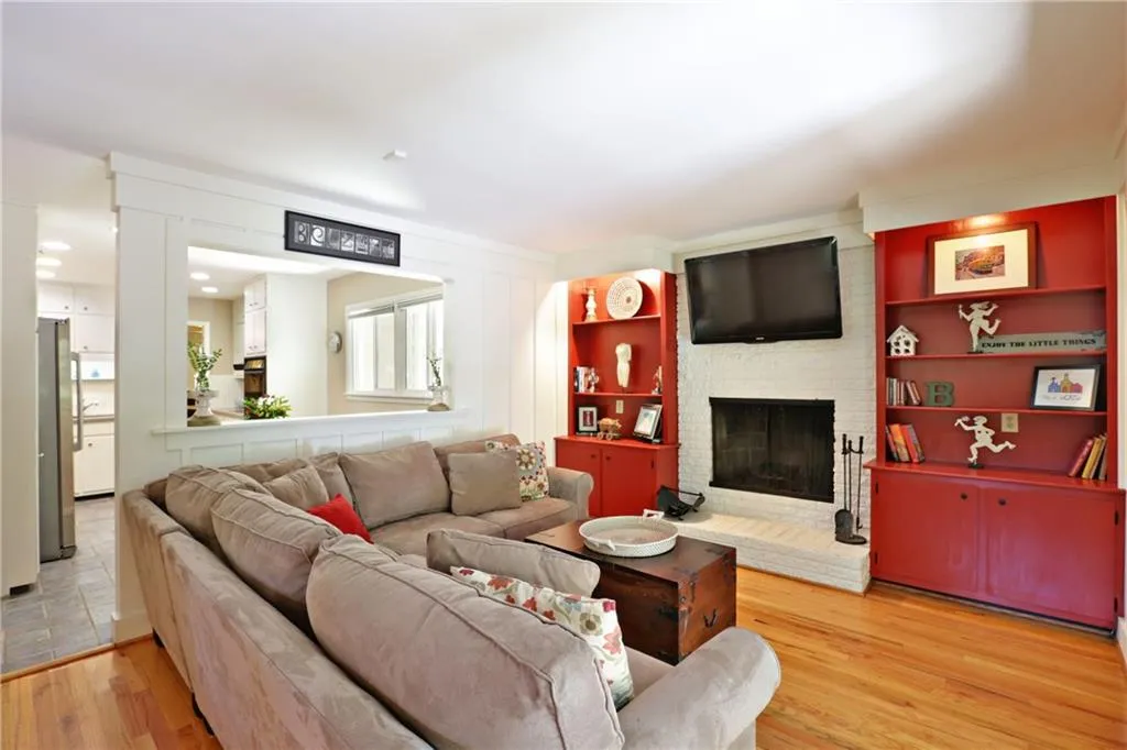 7205 Duncourtney Drive, Atlanta, Georgia 30328, 3 Bedrooms Bedrooms, ,2 BathroomsBathrooms,Residential,Sold,7205 Duncourtney Drive,5905651