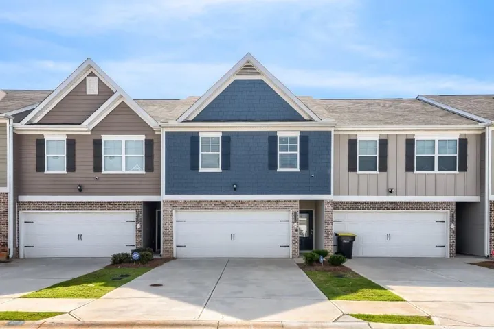 11694 Chatham Drive, Hampton, Georgia 30228