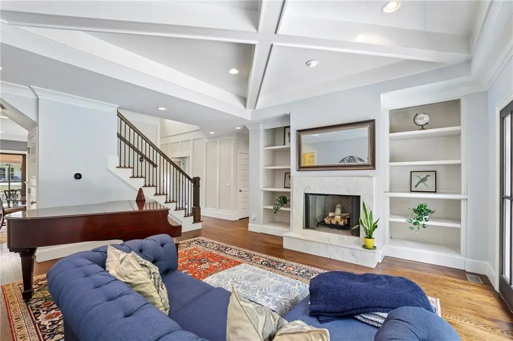 630 Timm Valley Road Ne, Atlanta, Georgia 30305, 6 Bedrooms Bedrooms, 0 ,5 BathroomsBathrooms,Residential,For Sale,630 Timm Valley Road Ne,7837998