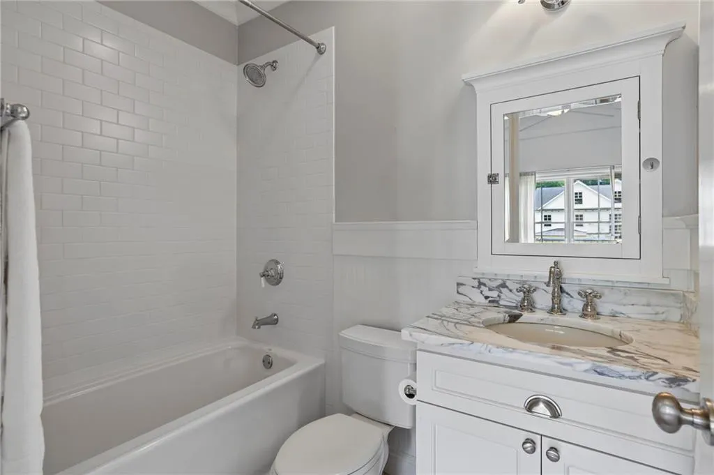 630 Timm Valley Road Ne, Atlanta, Georgia 30305, 6 Bedrooms Bedrooms, 0 ,5 BathroomsBathrooms,Residential,For Sale,630 Timm Valley Road Ne,7837998