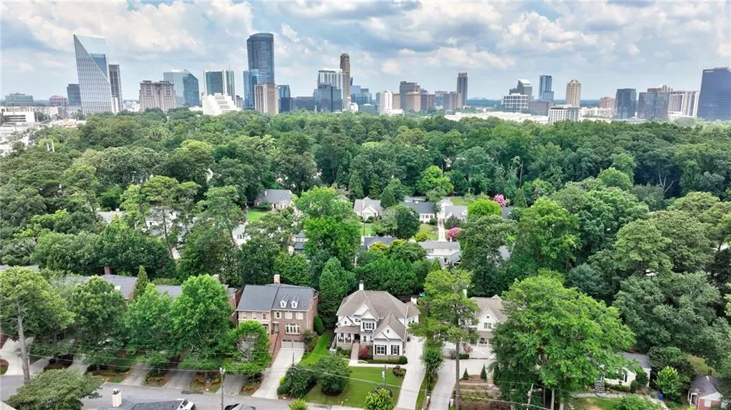 630 Timm Valley Road Ne, Atlanta, Georgia 30305, 6 Bedrooms Bedrooms, 0 ,5 BathroomsBathrooms,Residential,For Sale,630 Timm Valley Road Ne,7837998