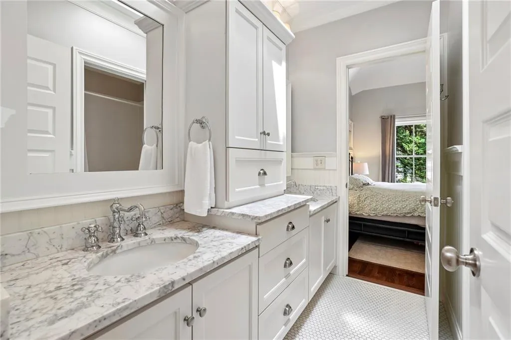 630 Timm Valley Road Ne, Atlanta, Georgia 30305, 6 Bedrooms Bedrooms, 0 ,5 BathroomsBathrooms,Residential,For Sale,630 Timm Valley Road Ne,7837998