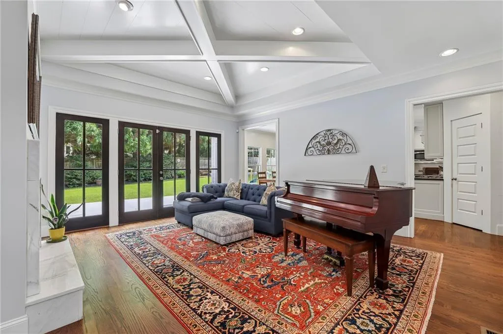 630 Timm Valley Road Ne, Atlanta, Georgia 30305, 6 Bedrooms Bedrooms, 0 ,5 BathroomsBathrooms,Residential,For Sale,630 Timm Valley Road Ne,7837998