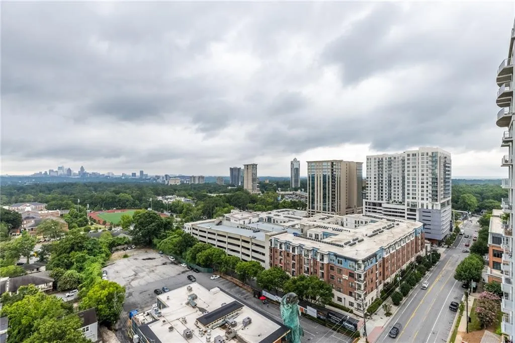 250 Pharr Road Ne Unit 1517, Atlanta, Georgia 30305, 1 Bedroom Bedrooms, ,1 BathroomBathrooms,Residential,For Sale,250 Pharr Road Ne Unit 1517,7608757