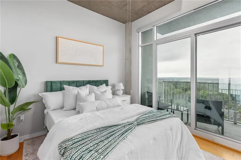 250 Pharr Road Ne Unit 1517, Atlanta, Georgia 30305, 1 Bedroom Bedrooms, ,1 BathroomBathrooms,Residential,For Sale,250 Pharr Road Ne Unit 1517,7608757