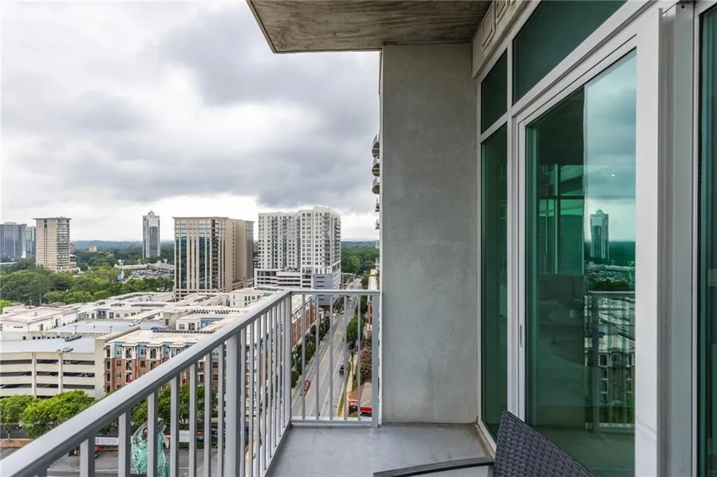 250 Pharr Road Ne Unit 1517, Atlanta, Georgia 30305, 1 Bedroom Bedrooms, ,1 BathroomBathrooms,Residential,For Sale,250 Pharr Road Ne Unit 1517,7608757