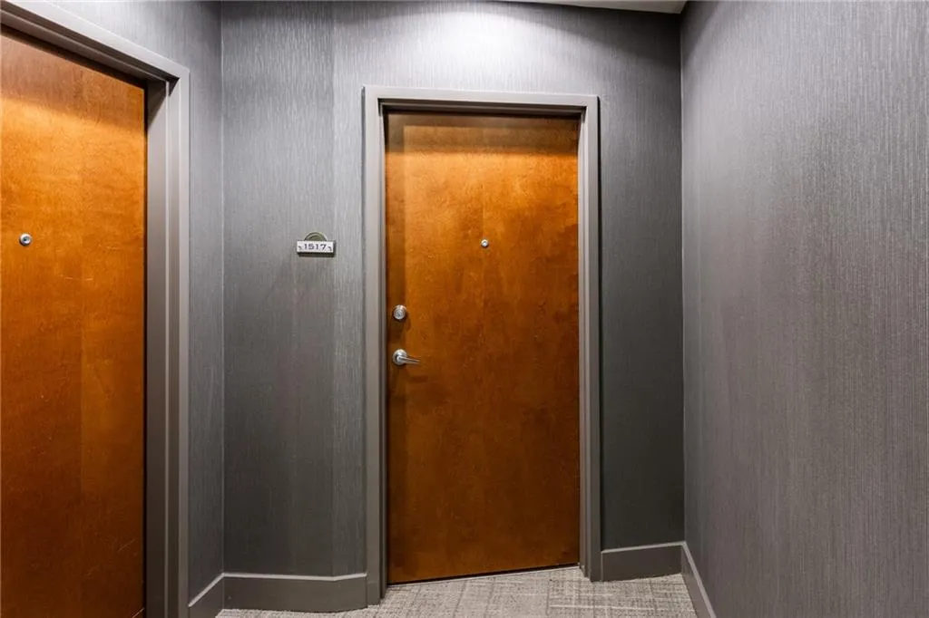 250 Pharr Road Ne Unit 1517, Atlanta, Georgia 30305, 1 Bedroom Bedrooms, ,1 BathroomBathrooms,Residential,For Sale,250 Pharr Road Ne Unit 1517,7608757