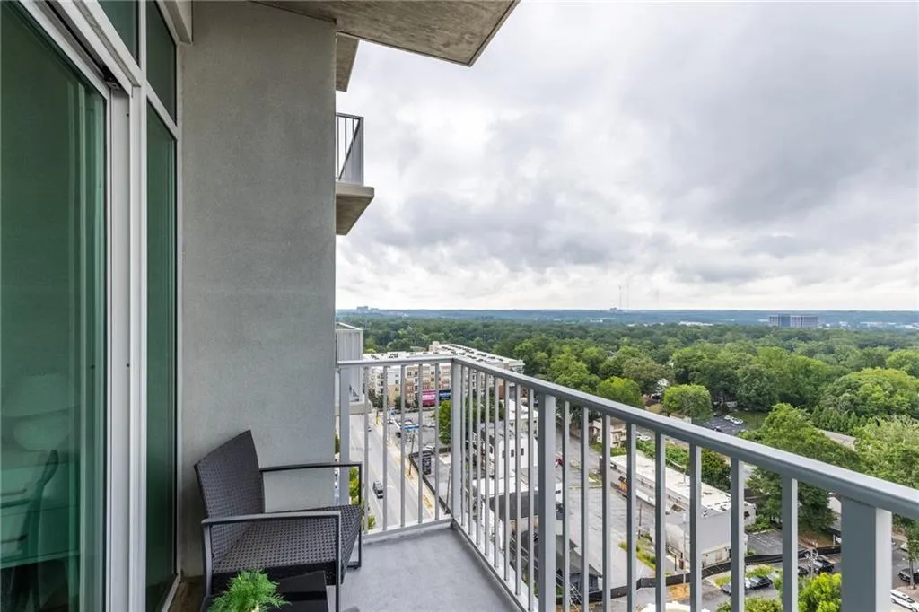 250 Pharr Road Ne Unit 1517, Atlanta, Georgia 30305, 1 Bedroom Bedrooms, ,1 BathroomBathrooms,Residential,For Sale,250 Pharr Road Ne Unit 1517,7608757