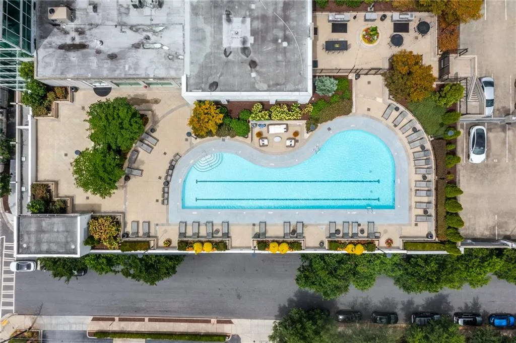250 Pharr Road Ne Unit 1517, Atlanta, Georgia 30305, 1 Bedroom Bedrooms, ,1 BathroomBathrooms,Residential,For Sale,250 Pharr Road Ne Unit 1517,7608757