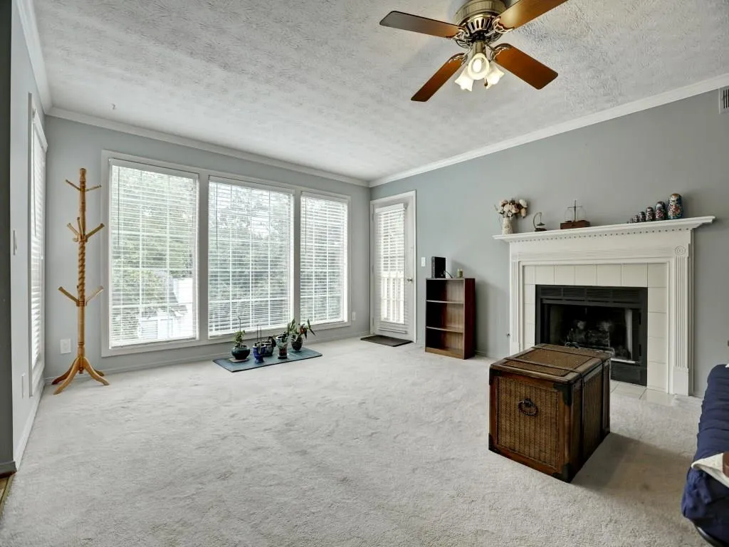304 Gettysburg Place Unit 304, Sandy Springs, Georgia 30350, 2 Bedrooms Bedrooms, ,2 BathroomsBathrooms,Residential,Sold,304 Gettysburg Place Unit 304,5702961